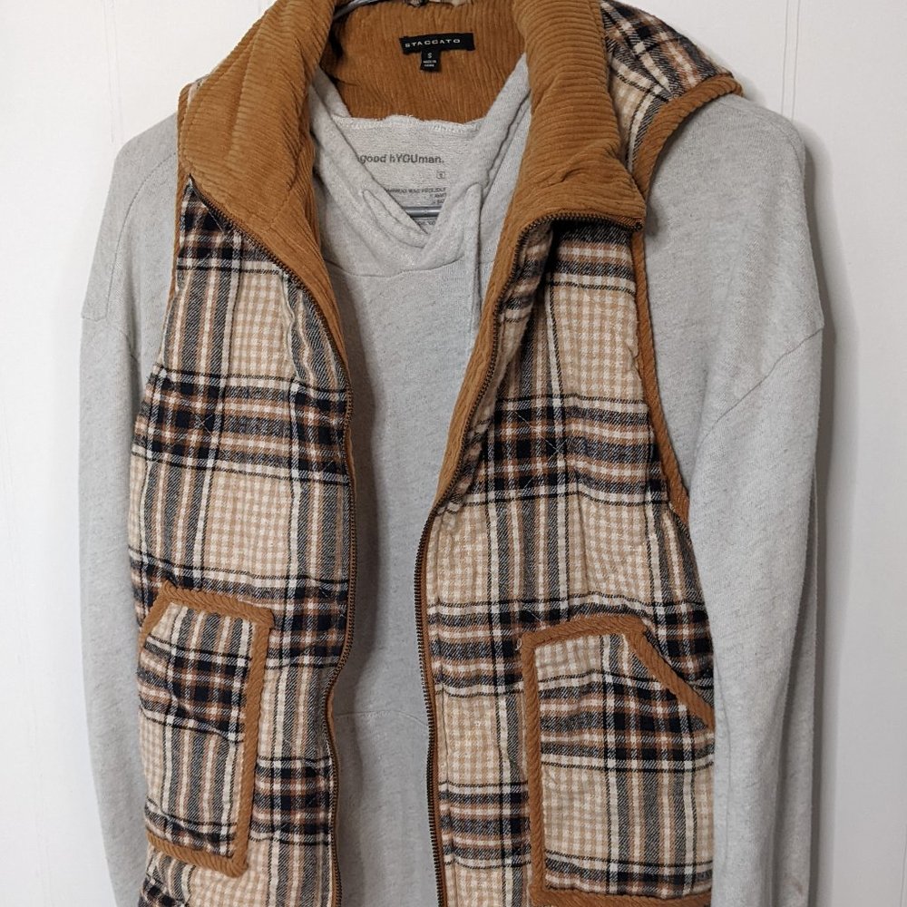 Staccato Cozy Plaid Vest